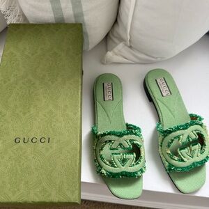 Gucci Kelly green denim shoes, worn twice. Size 39